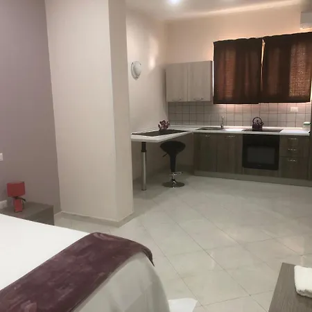 Fondacaro Apartment *