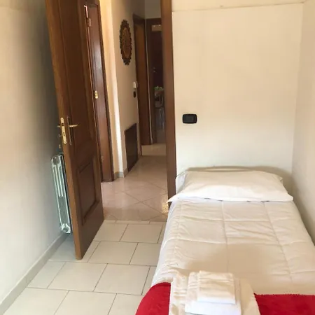 Fondacaro Apartment *